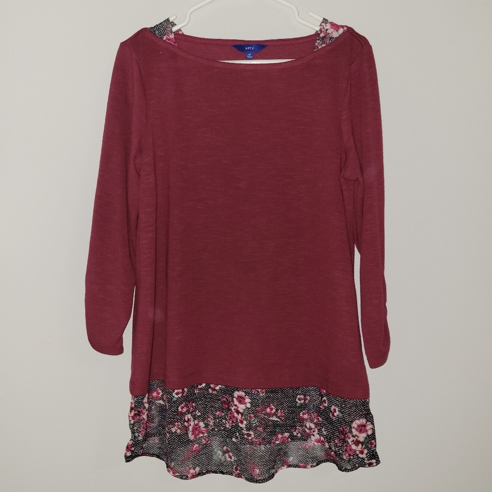 Apt 9 top with ruched sleeves